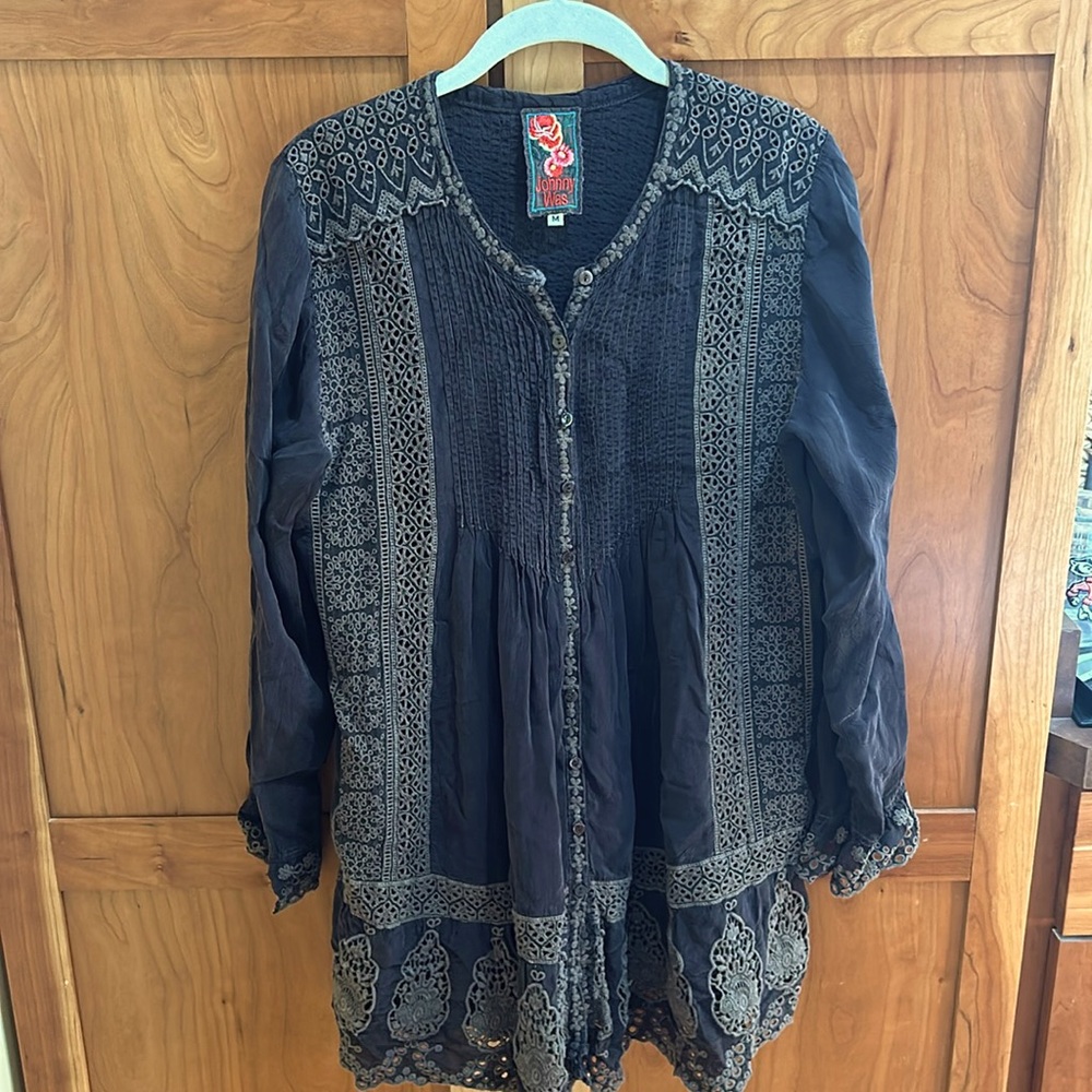 Johnny Was brown embroidered tunic - like new - size M
